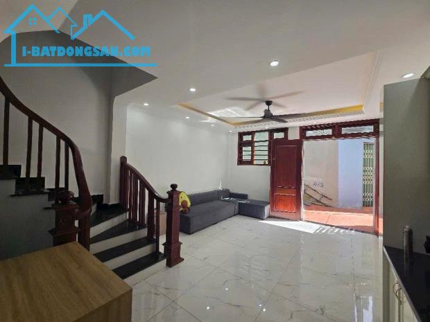 Nhà mới đẹp hiện đại. Full nội thất cực đỉnh ở sướng