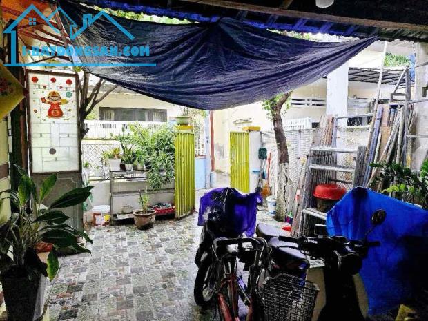 BÁN ĐẤT TẶNG NHÀ NGÔ QUYỀN - 105M2 - NGANG 7.6M – KIỆT Ô TÔ GẦN BIỂN – 4.6 TỶ - 3