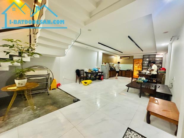 NHÀ HÀ VĂN TRÍ - 103M2 - 3 TẦNG - GẦN TRƯỜNG TIỂU HỌC DIÊN HỒNG - NHÀ KIÊN CỐ - 5.6 TỶ - 1