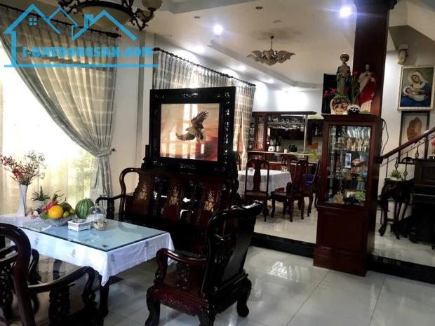 BIỆT THỰ HIỆP BÌNH CHANH - 250m2 - 3 TẦNG - VEN SÔNG - 2