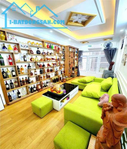 PHỐ TAM TRINH, HOÀNG MAI - DT 31/33m2, 5 TẦNG, NHÀ MỚI ĐẸP - 6.7 TỶ