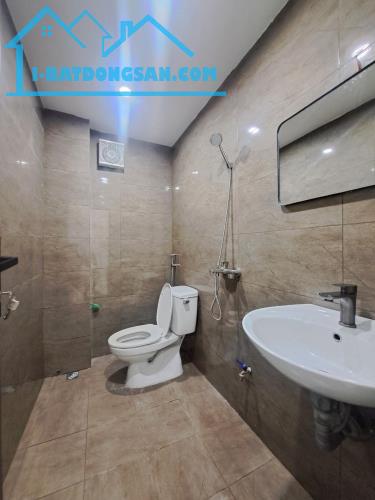 LÔ GÓC- TRUNG TÂM GẦN PHỐ, CHỢ MỖ LAO 50M2, HÀ ĐÔNG, 170 TR/M2.