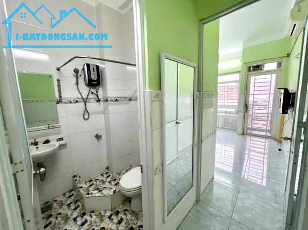 Bán Nhà Tân Phú,Trịnh Đình Thảo, sát mặt tiền, 4 Tầng, 3 phòng ngủ chỉ 4 tỷ 200 TL - 5