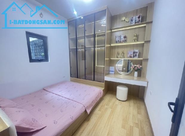 👉  NHÀ 3 TẦNG  TRUNG TÂM TT TRÂU QUỲ - 48M2 - 10M RA TRỤC CHÍNH Ô TÔ TRÁNH - ĐANG CHO THU - 2
