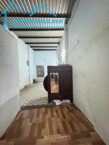 Nhà mặt tiền kinh doanh Lê Quang Sung quận 6, 70m2, 2 tầng, hiếm chỉ 6.5 tỷ - 2