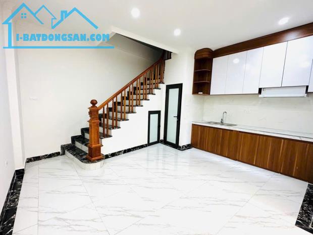 NHÀ MỚI KÍNH KOONG 5 TÂNG - THƯỢNG THANH, NGỌC THỤY, HÀNG XÓM KHU ĐT KHAI SƠN - 1