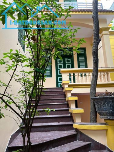 Cho thuê nhà Mặt Phố Võng Thị, 6 tầngx120m2, 5PN KD sạch, Cà Phê, Spa, Salon, nhà hàng