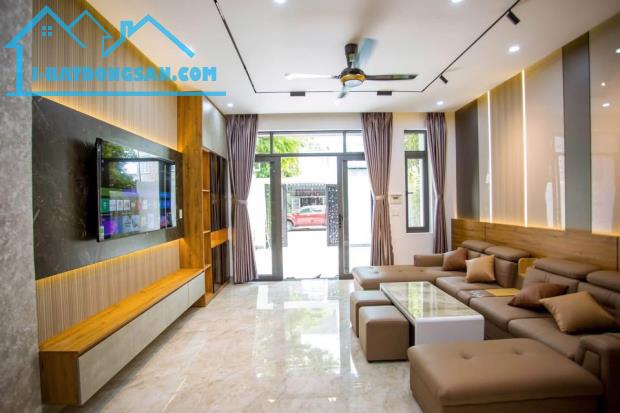 NGANG 5M HẺM XE HƠI TRỊNH ĐÌNH TRỌNG 140M2– TÂN PHÚ  CHỈ 12.9 Tỷ