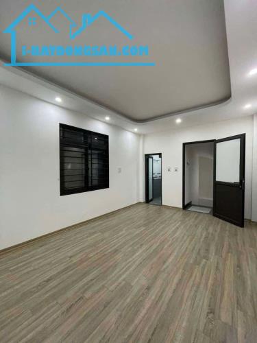 CHO THUÊ NHÀ 5 TẦNG NGÔ QUYỀN GIÁ 12 TRIỆU - 1