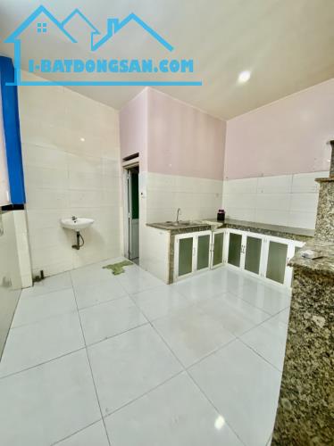 NHÀ ĐÚC 3 TẦNG HẺM XE HƠI 5M - 51M2 (4.4x12) - Đ.SỐ 11 GẦN 26/3 GIÁP TÂN PHÚ. CHỈ HƠN 4 TỶ - 2