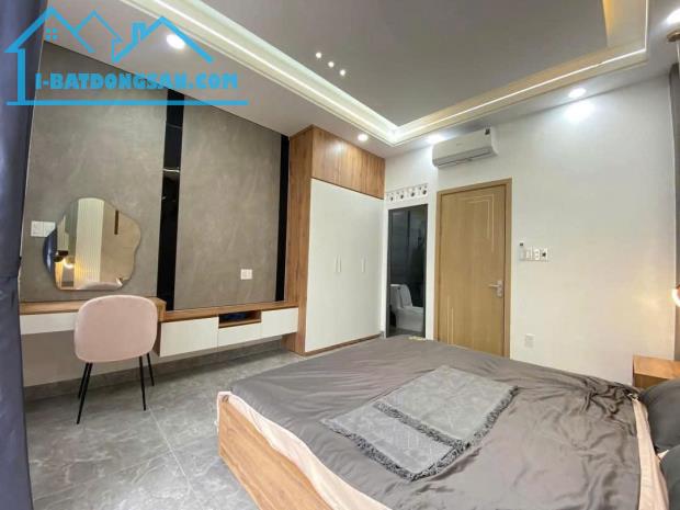 GẤP BÁN NHÀ MỚI  DTSD: gần  340M2 sàn - 4PN-5WC – ĐẦY ĐỦ nội thất - 6,2 Tỷ - - 3
