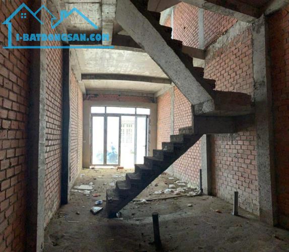 HẺM Ô TÔ - 4 TẦNG - Quận 12 - 52M2 - 4 PHÒNG NGỦ - chỉ 4.xT.Ỷ. - 2