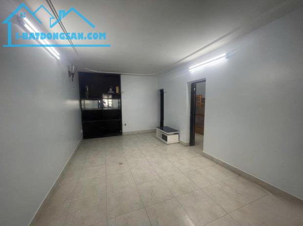Cho thuê căn hộ Tập thể tầng 3 Phố Kim Liên, 73m2, 2 ngủ, Full đồ ở hộ GĐ, 10 Triệu/tháng - 4