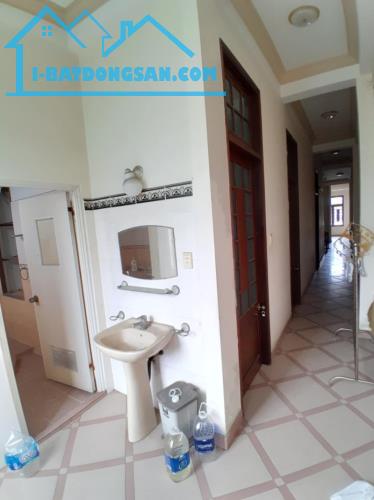 # Nhà 2 Mặt tiền Trần Hưng Đạo, View Sông Hàn, 125m2, 3 mê suốt, 7PN, móng 5 tầng - 1