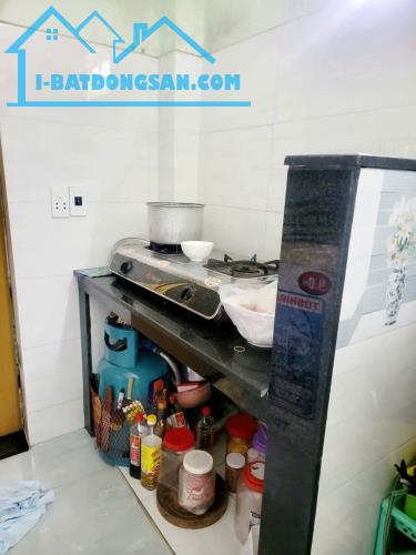 ► Nhà 2 tầng 2 mê đúc cứng, Kiệt thẳng 60m ra đường Nguyễn Trãi, Phố Chợ Hải Châu 1.63 tỷ - 2