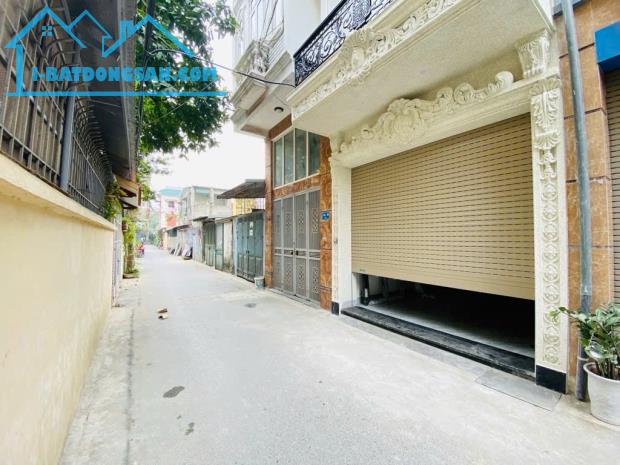 BÁN NHÀ ĐỨC GIANG, LONG BIÊN,6 TẦNG, NGÕ THÔNG THANG MÁY,GARA Ô TÔ, FULL NỘI THẤT,HƠN 8 TỶ