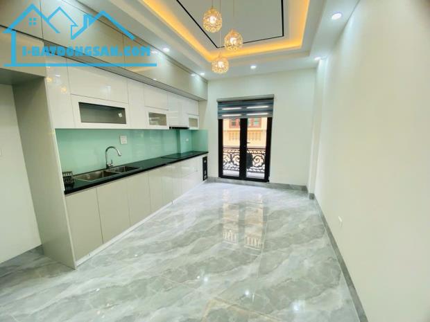 BÁN NHÀ ĐỨC GIANG, LONG BIÊN,6 TẦNG, NGÕ THÔNG THANG MÁY,GARA Ô TÔ, FULL NỘI THẤT,HƠN 8 TỶ - 2