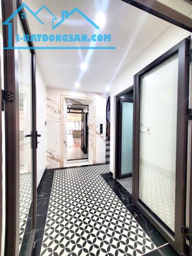 BÁN NHÀ TAM TRINH, VỈA HÈ, KINH DOANH, Ô TÔ, 61M2 X 6 TẦNG THANG MÁY GIÁ 17.X TỶ - 3