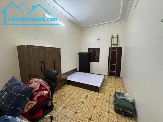 Cho thuê Mặt Phố Vương Thừa Vũ, Thanh Xuân 3 tầngx75m2 KD bất chấp mọi mô hình 25Triệu