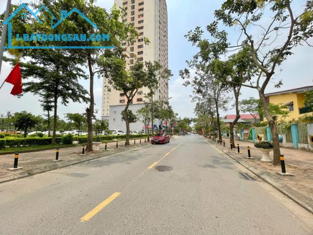 Nhỉnh 3 tỷ, 75 m2, chung cư 02 ngủ, sổ đỏ, Thạch Bàn, Cổ Linh, Cầu Vĩnh Tuy, Long Biên, Ký