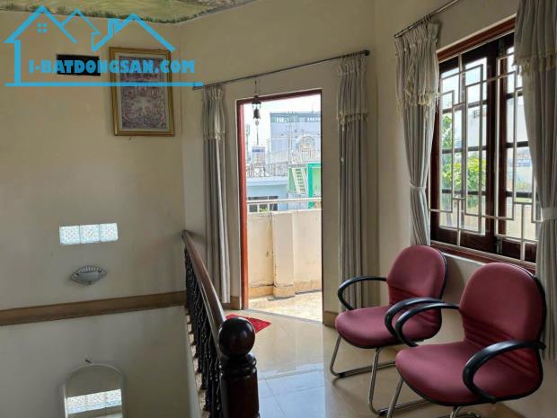 TT Q7- HUỲNH TẤN PHÁT- BIỆT THỰ GÓC 2 MẶT TIỀN -DT SỬ DỤNG 300m2 CHỈ 14 TỶ LH: 0849131413