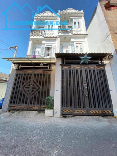 Dãy 3 căn liền kề SHR (9x16m) HXH Hiệp Thành 17, Q12 Giá Rẻ 6.68 tỷ (Cách MT 15m)