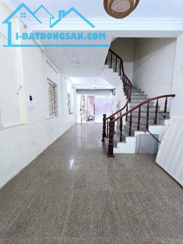 Bán nhà Phú Mỹ 6 tầng 9 phòng chỉ hơn 6 tỷ dòng tiền ổn định