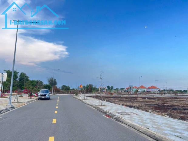 An còn 2lô BĐS ở dự án KDC Phước Hội Hồ Tràm!