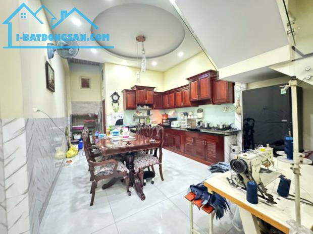 NHÀ ĐẸP 4 TẦNG Đ. HỒ VĂN LONG NGAY GÒ MÂY - HẺM XE TẢI THÔNG - 57M2 (4x14.3). CHỈ HƠN 5 TỶ - 1