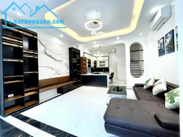 LƯƠNG ĐỊNH CỦA ĐỐNG ĐA – KINH DOANH SẦM UẤT