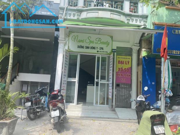Em có spa, gội, Nail cần sang nhượng 1 tầng đẹp tại Phú La, Hà Đông