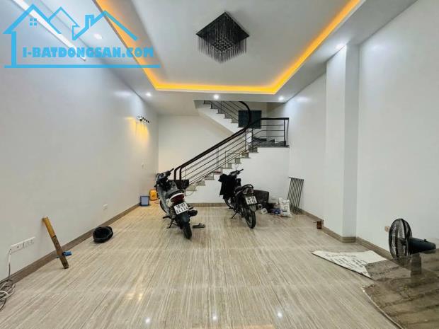 SIÊU PHẨM HAI THOÁNG LẠC LONG QUÂN - Ô TÔ SÁT  NHÀ - NGÕ NÔNG RỘNG THOÁNG - NHÀ ĐẸP LUNG L - 1