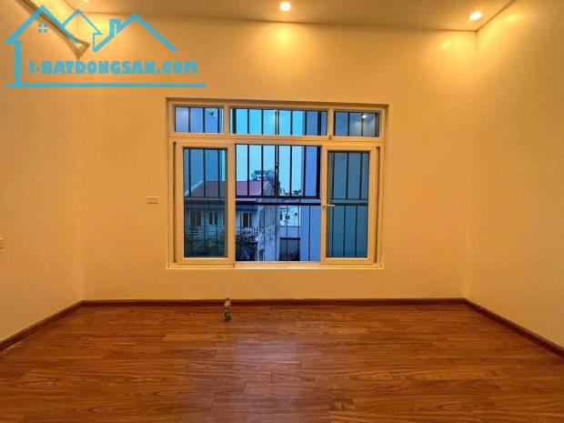 LẠC LONG QUÂN - NHÀ ĐẸP - 2 THOÁNG - NGÕ NÔNG RỘNG - NỘI THẤT SANG XỊN - 50M² NHỈNH 9 TỈ - 4