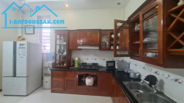 Bán nhà Ngõ 219 Bồ đề . Diện tích 66m2. Giá tốt nhất khu vực - 3