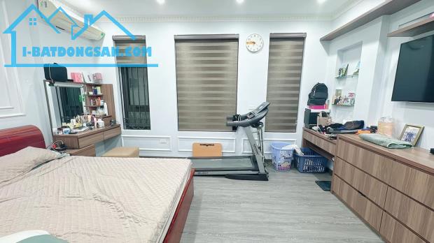 NHÀ SIÊU ĐẸP - FULL NỘI THẤT - SÁT MẶT PHỐ, 5M RA OTO TRÁNH - ĐI BỘ RA HỒ TÂY - 3