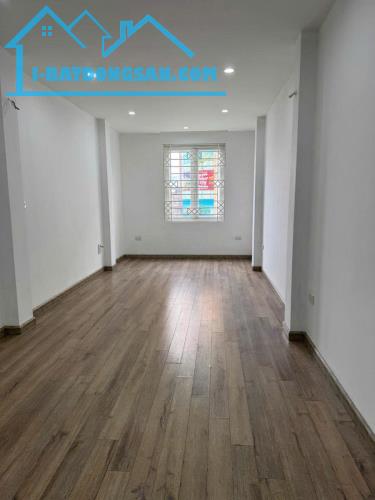 TÂY SƠN - Ô TÔ TRÁNH - KINH DOANH DT 34m2 6 tầng MT 3.1m Giá 12.3 tỷ - 3