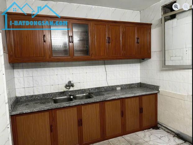 Cho thuê nhà ngõ 156 Hồng Mai 3 tầng x 30m2, 9 Triệu, 3 ngủ, ô tô tận cửa - 3