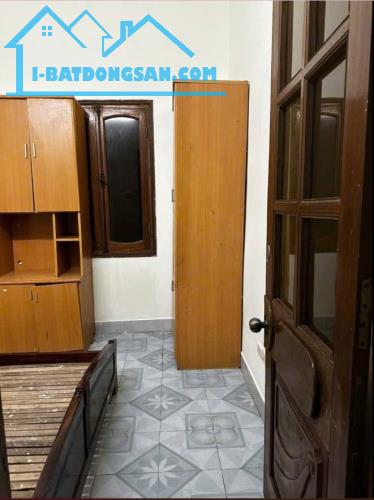 Cho thuê nhà ngõ 156 Hồng Mai 3 tầng x 30m2, 9 Triệu, 3 ngủ, ô tô tận cửa - 4