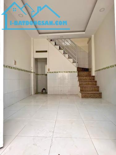 Hàng thơm - Nhà 1 lầu lô nhì Trần Xuân Soạn, Tân Hưng, Quận 7
