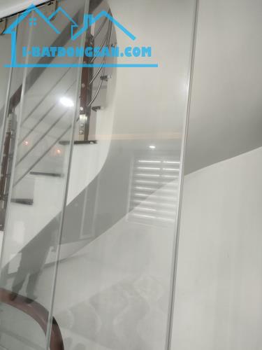 Bán gấp giá rẻ thang máy Đê Trần Khát Chân 34m, 6 tầng, mặt tiền 3.4m, 9 tỷ Hai Bà Trưng. - 1