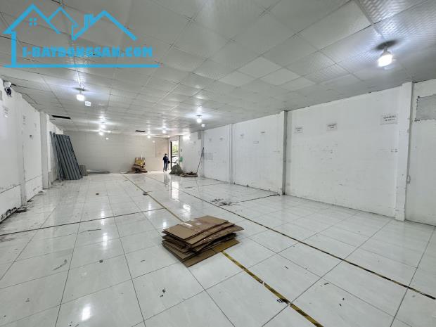 190m kho hàng khu vực Trung Hòa cần cho thuê, có bảo vệ, 28tr/th
