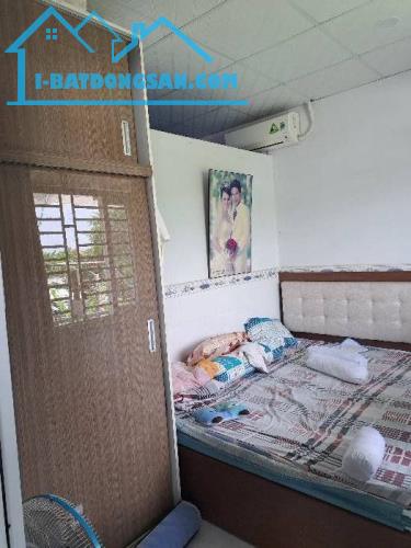 HOT Q7 – Nhà Mới Đẹp Cách Đường Container 50m – Sát KCN Tân Thuận – Chỉ 2.6 Tỷ Sổ Sẵn, Ở N