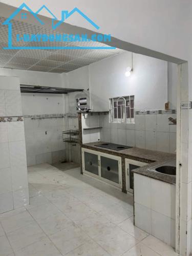 Nhà sổ riêng hoàn công 1 lầu 1 trệt 2.6 tỷ/81 m2, đường ô tô - 3