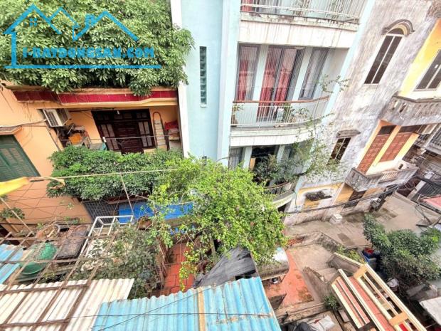 Nhà Hoàng Hoa Thám, Ba đình. 43m; MT 4.8; Giá 9 tỷ  BÁN ĐẤT TẶNG NHÀ - NGÕ NÔNG GẦN CHỢ - 5