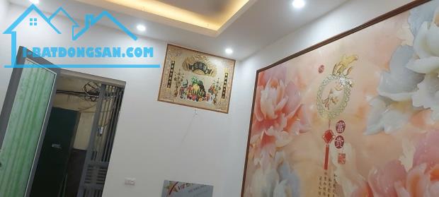 Bán Nhà Vũ Xuân Thiều, Phường Sài Đồng, Long Biên 36m2, 3T, giá 2,4 tỷ
