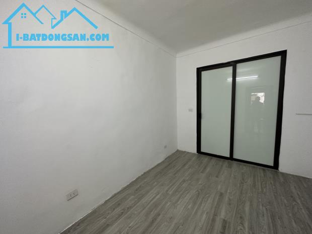 Bán Nhà Vũ Xuân Thiều, Phường Sài Đồng, Long Biên 36m2, 3T, giá 2,4 tỷ - 2