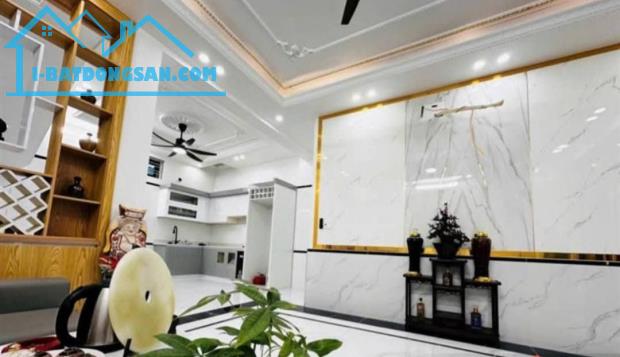 Bán nhà Trần Nguyên Hãn, An Dương, Lê Chân, Hải Phòng. 3 tầng, 64m2, 4,15 tỷ. Ngang 4,7m,