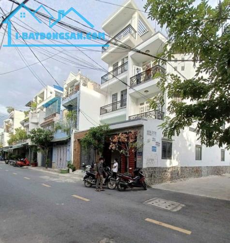 BÁN NHÀ LÔ GÓC  - ĐƯỜNG NHỰA THÔNG THOÁNG- 3 TẦNG- 71M2- NGANG 5m - CHỦ THIỆN CHÍ XOẮN