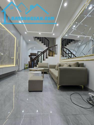 VỊ TRÍ SIÊU ĐẸP-35M-5 TẦNG-MẶT NGÕ KINH DOANH-ĐƯỜNG LÁNG -ĐỐNG ĐA-NGÕ RỘNG-GẦN PHỐ - 1