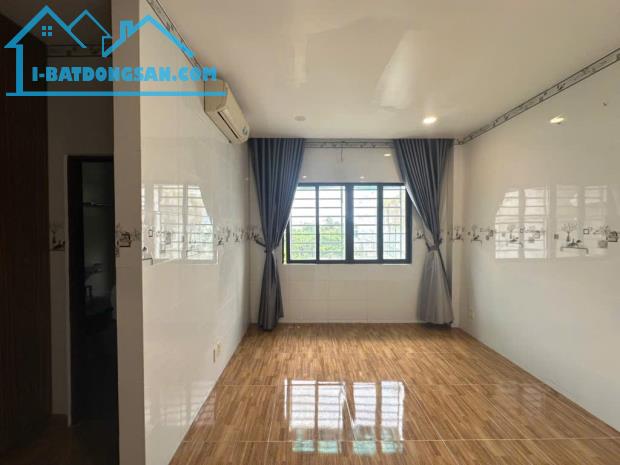 Nhà Xây Tâm Huyết – Rộng Thoáng – Ngay Thạnh Lộc 37 – 5.x Tỷ TL